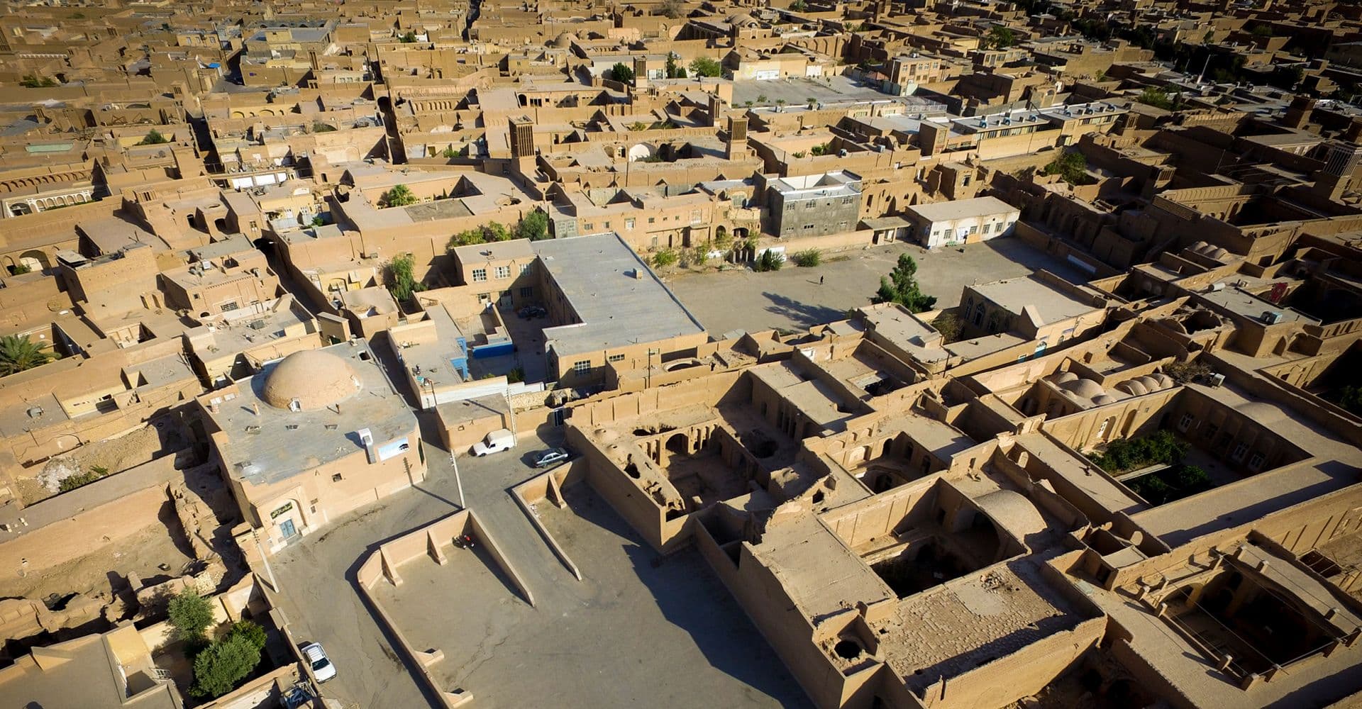 این خانه را عاق کردهام